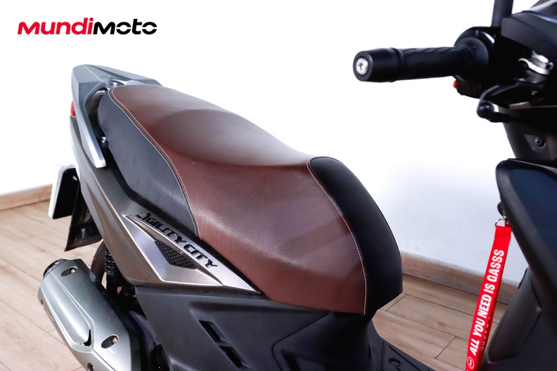Motorbike image 13