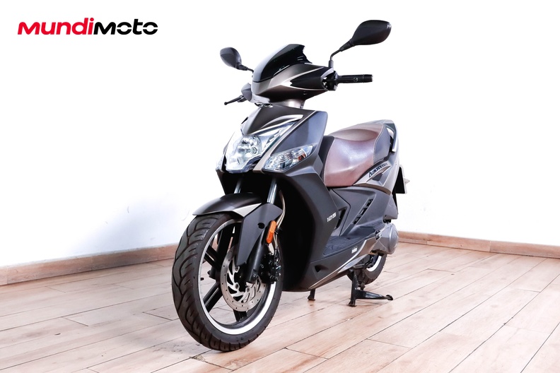 Motorbike image 7