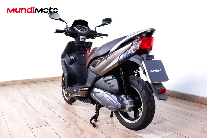 Motorbike image 6