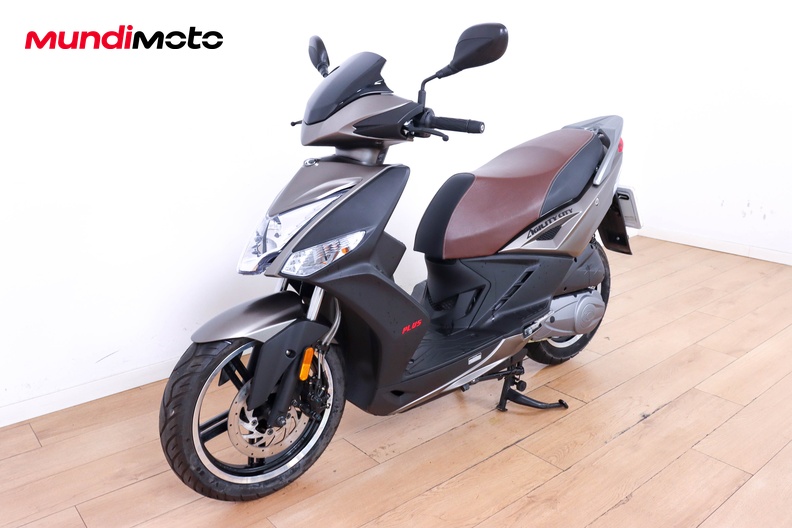 Motorbike image 7