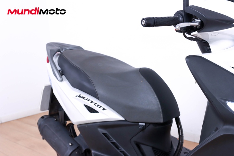 Motorbike image 13