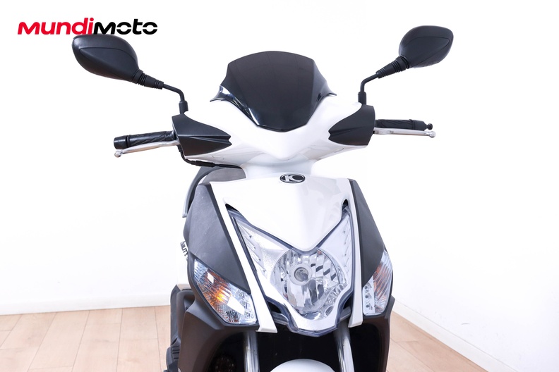 Motorbike image 4