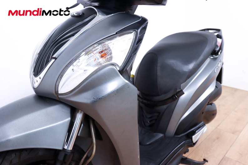 Motorbike image 8