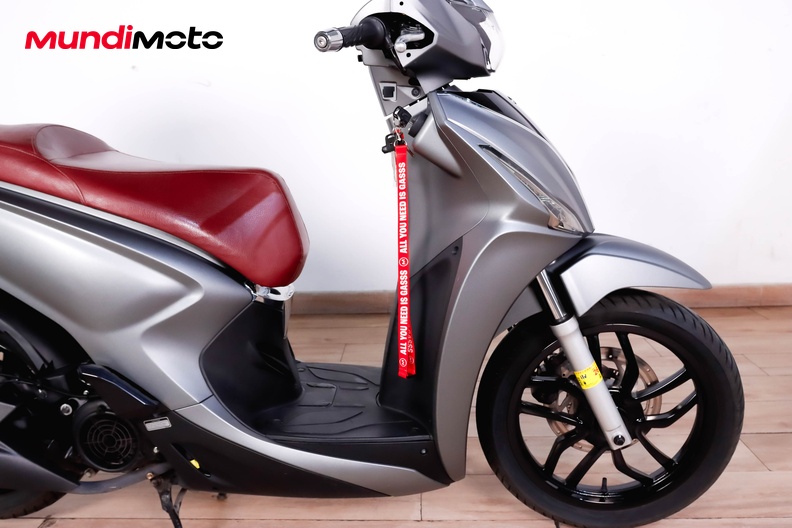 Motorbike image 12