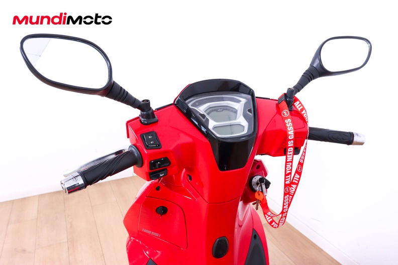 Motorbike image 10