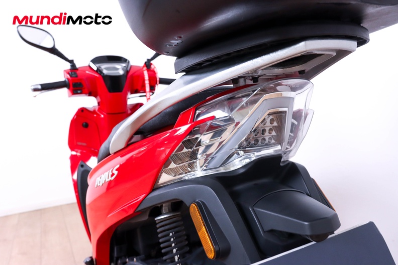Motorbike image 9