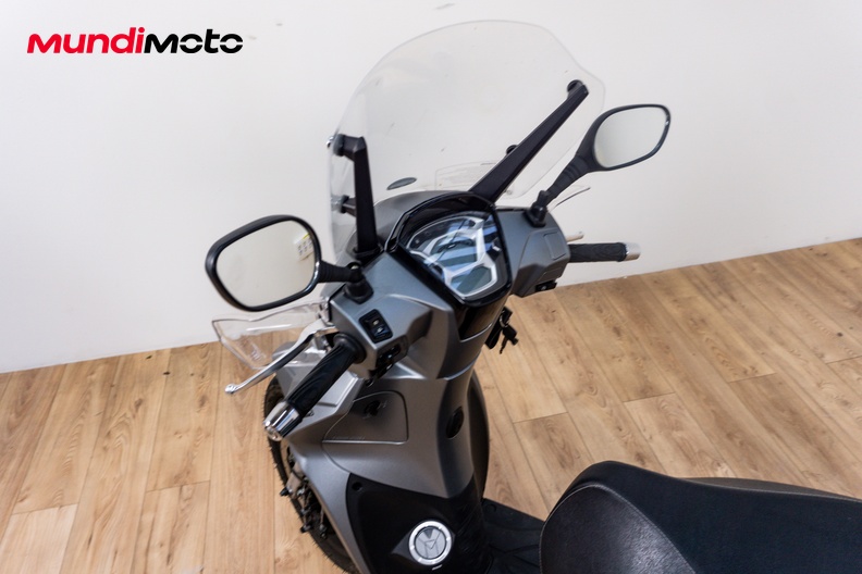 Motorbike image 10