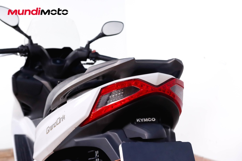 Motorbike image 9