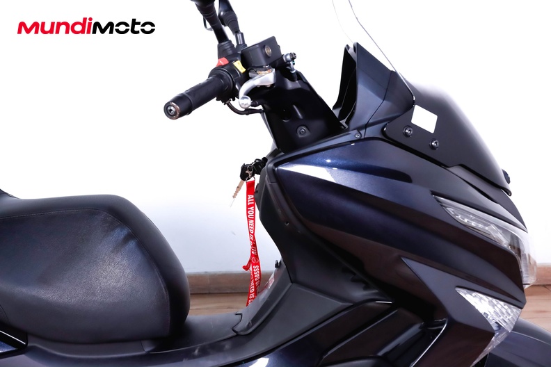 Motorbike image 13