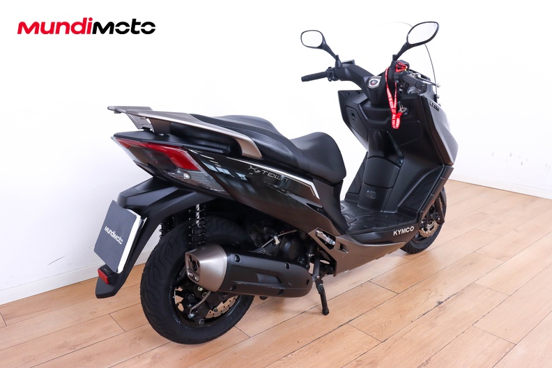 Motorbike image 2