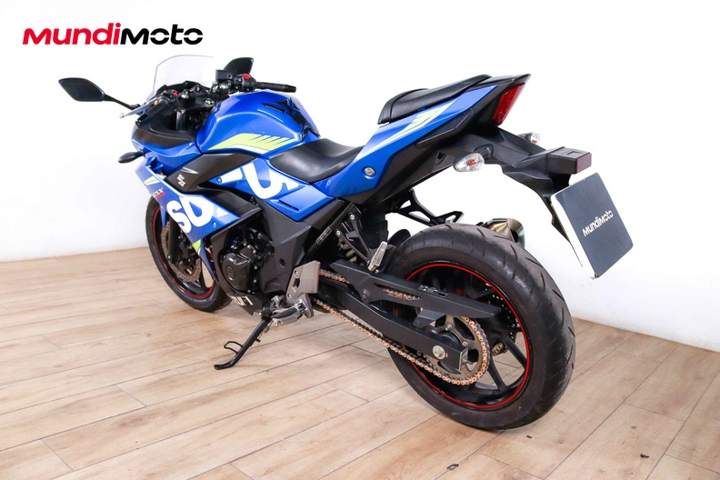 Motorbike image 6