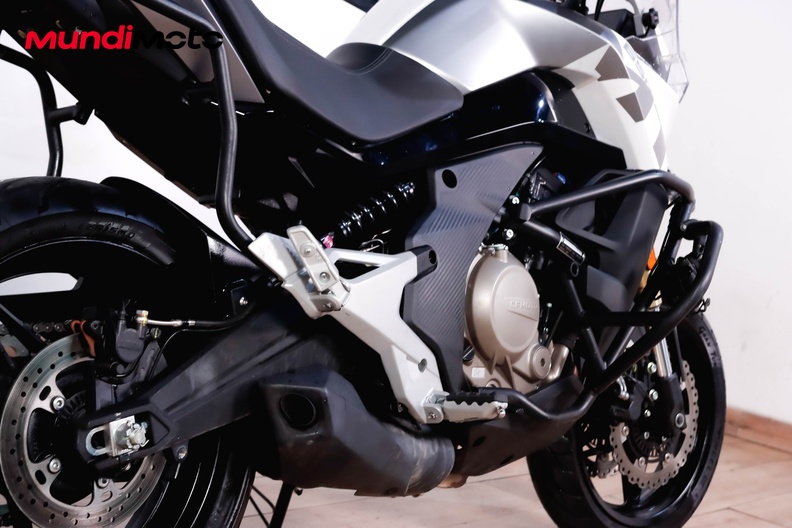 Motorbike image 3