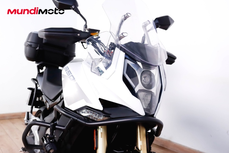 Motorbike image 4