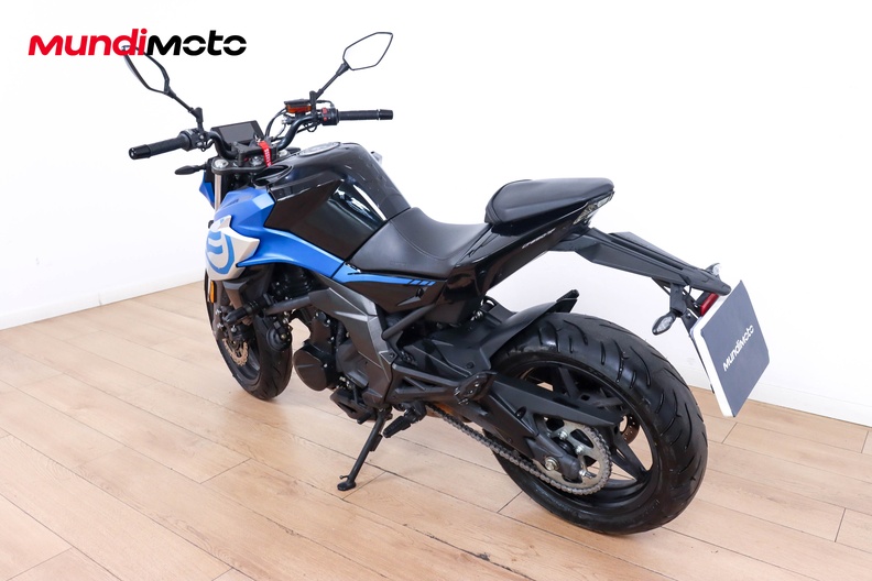 Motorbike image 6