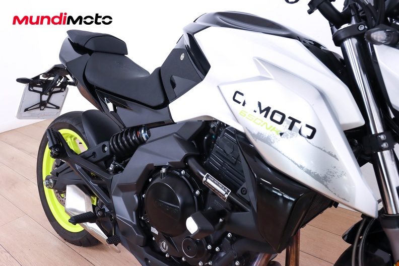 Motorbike image 13