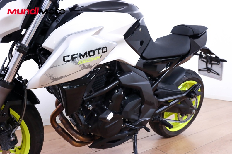 Motorbike image 8