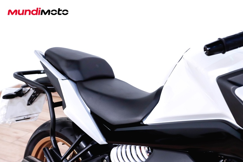 Motorbike image 12
