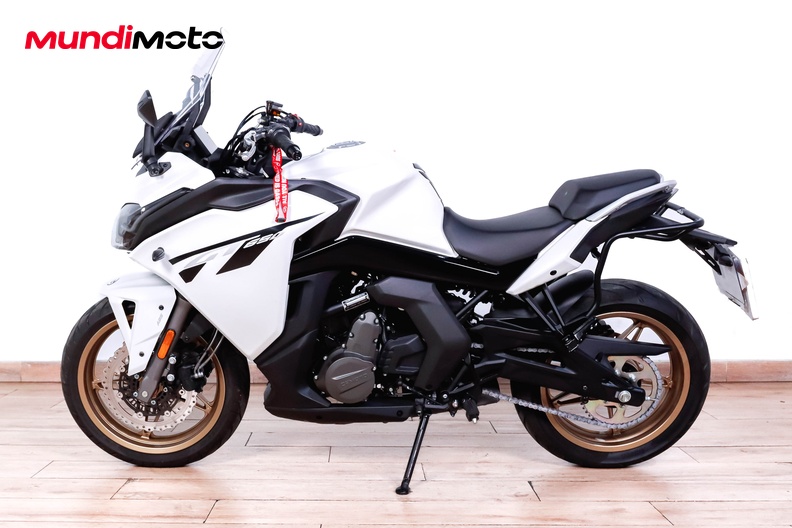 Motorbike image 5