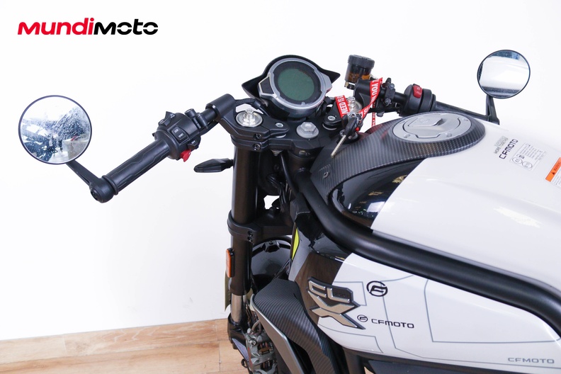 Motorbike image 10