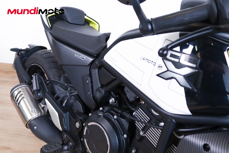 Motorbike image 13