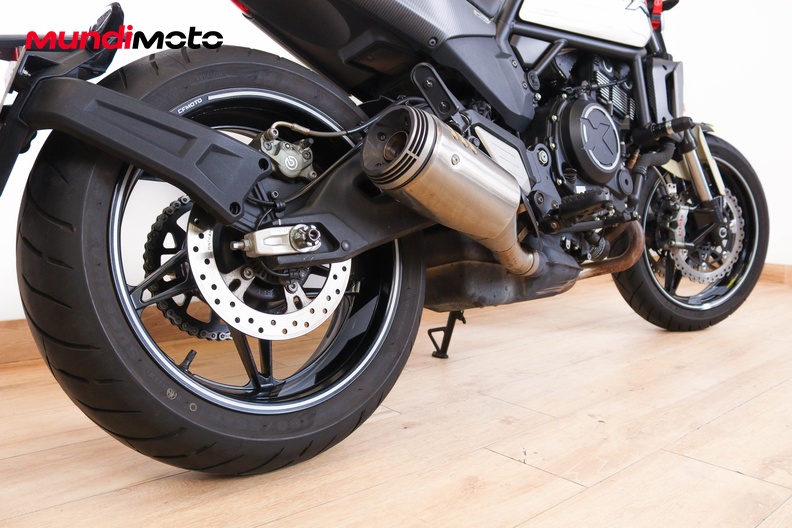 Motorbike image 3
