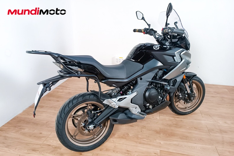 Motorbike image 2