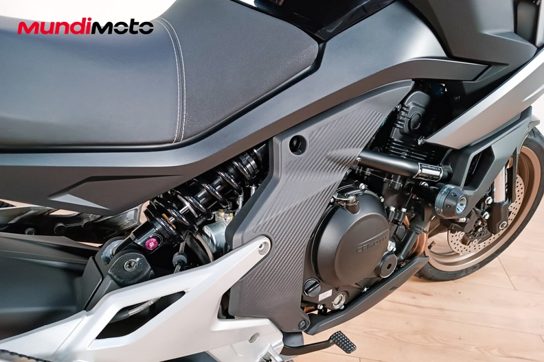 Motorbike image 3