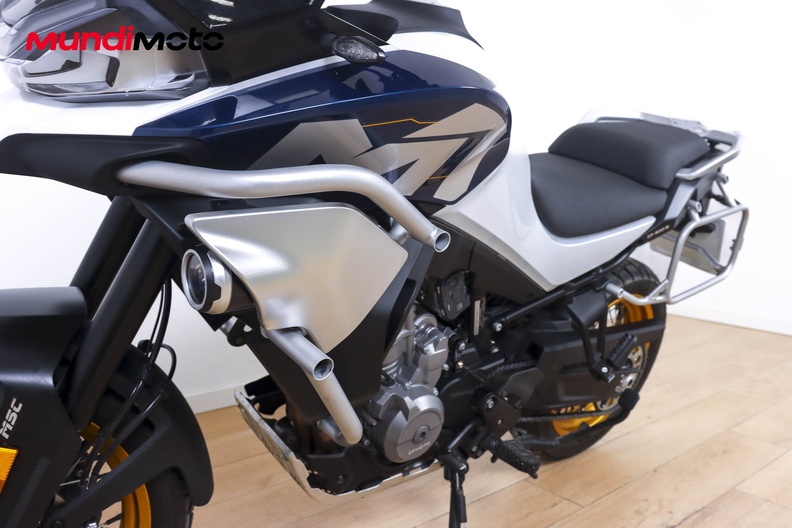 Motorbike image 8