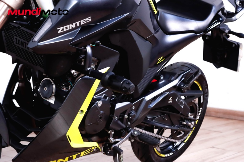 Motorbike image 8