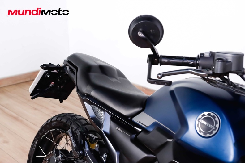 Motorbike image 12