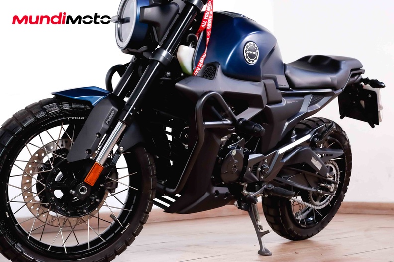 Motorbike image 8