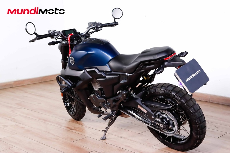 Motorbike image 6