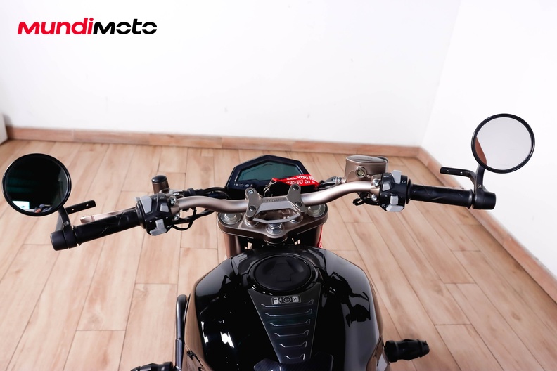 Motorbike image 10