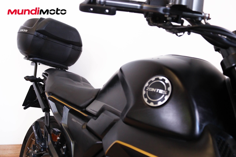 Motorbike image 13