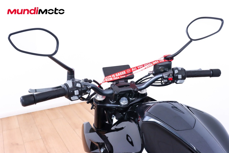 Motorbike image 10
