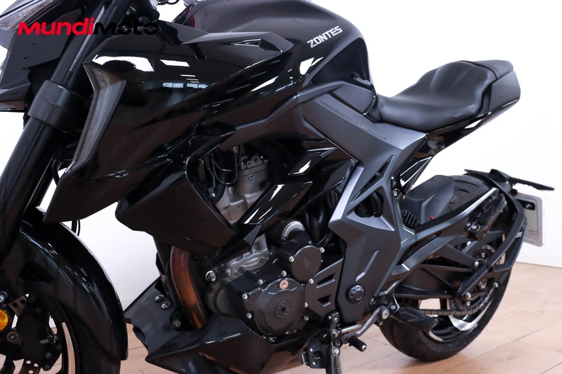 Motorbike image 8