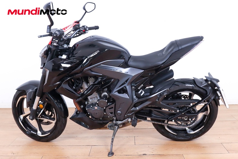 Motorbike image 5