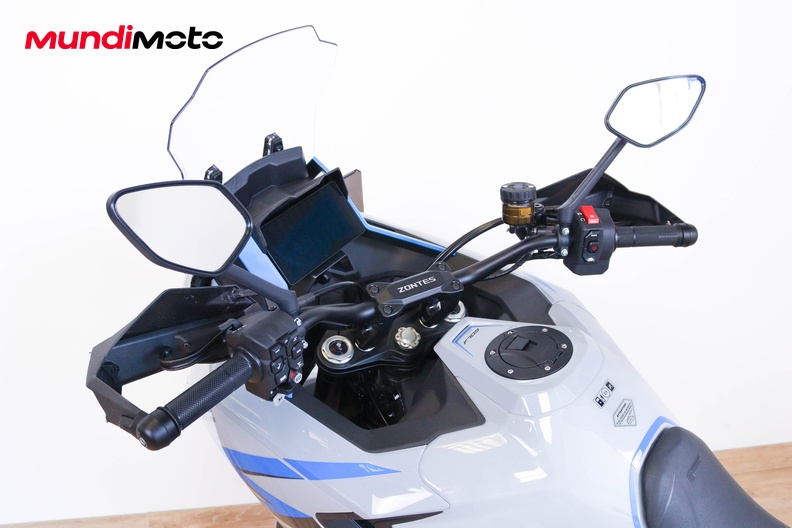 Motorbike image 10
