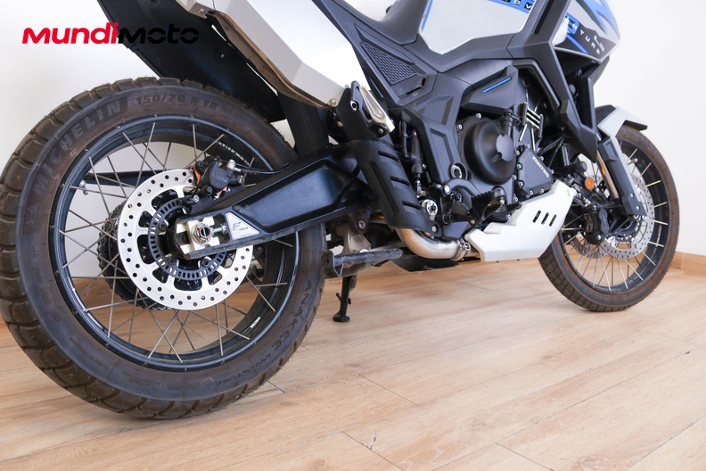 Motorbike image 3