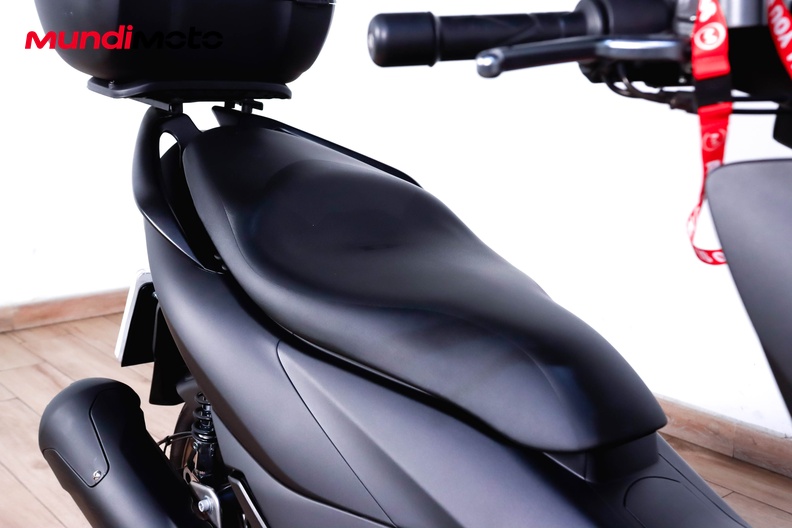 Motorbike image 13
