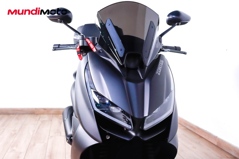 Motorbike image 4