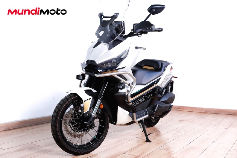Motorbike image 7
