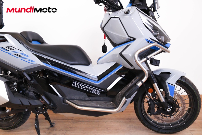 Motorbike image 12