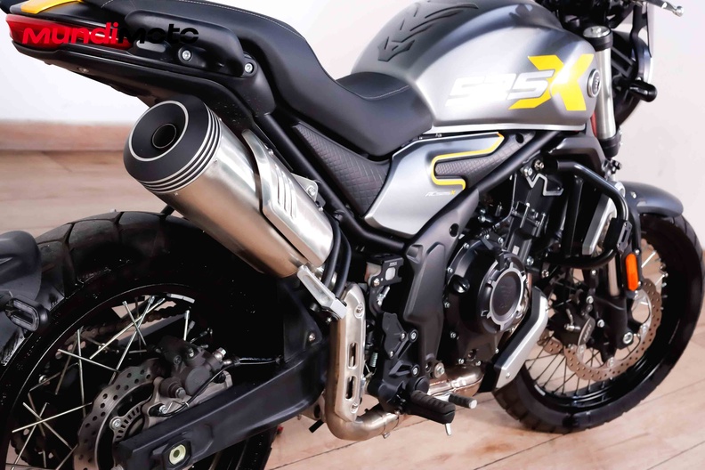 Motorbike image 3