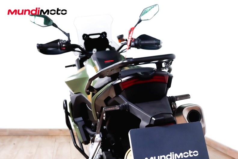 Motorbike image 9