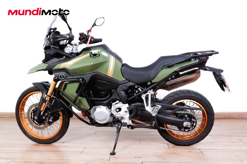 Motorbike image 5