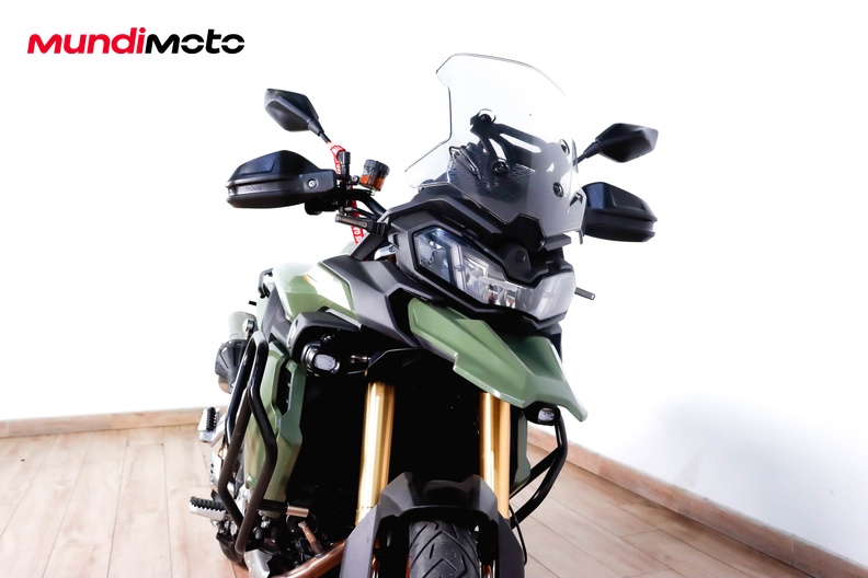Motorbike image 4