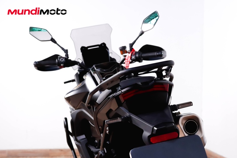 Motorbike image 9