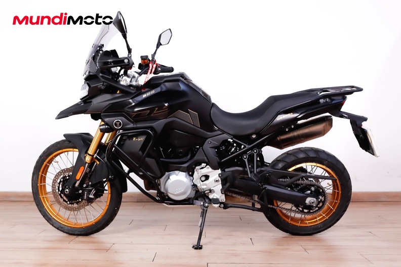 Motorbike image 5