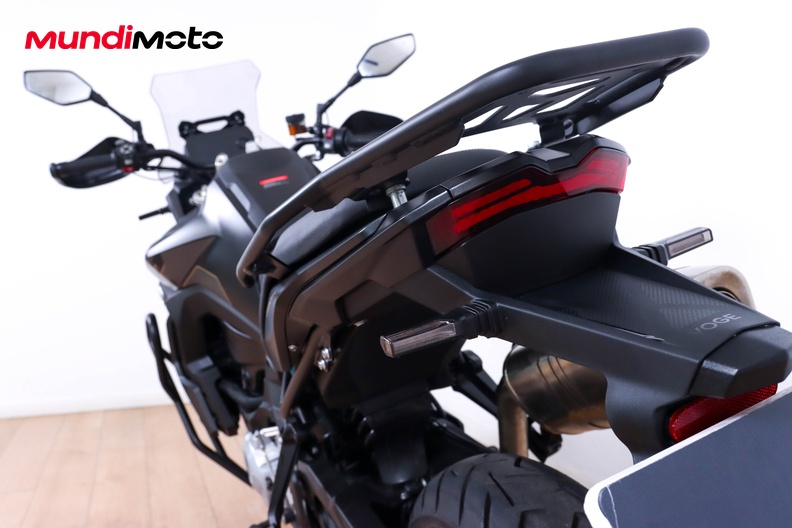 Motorbike image 9